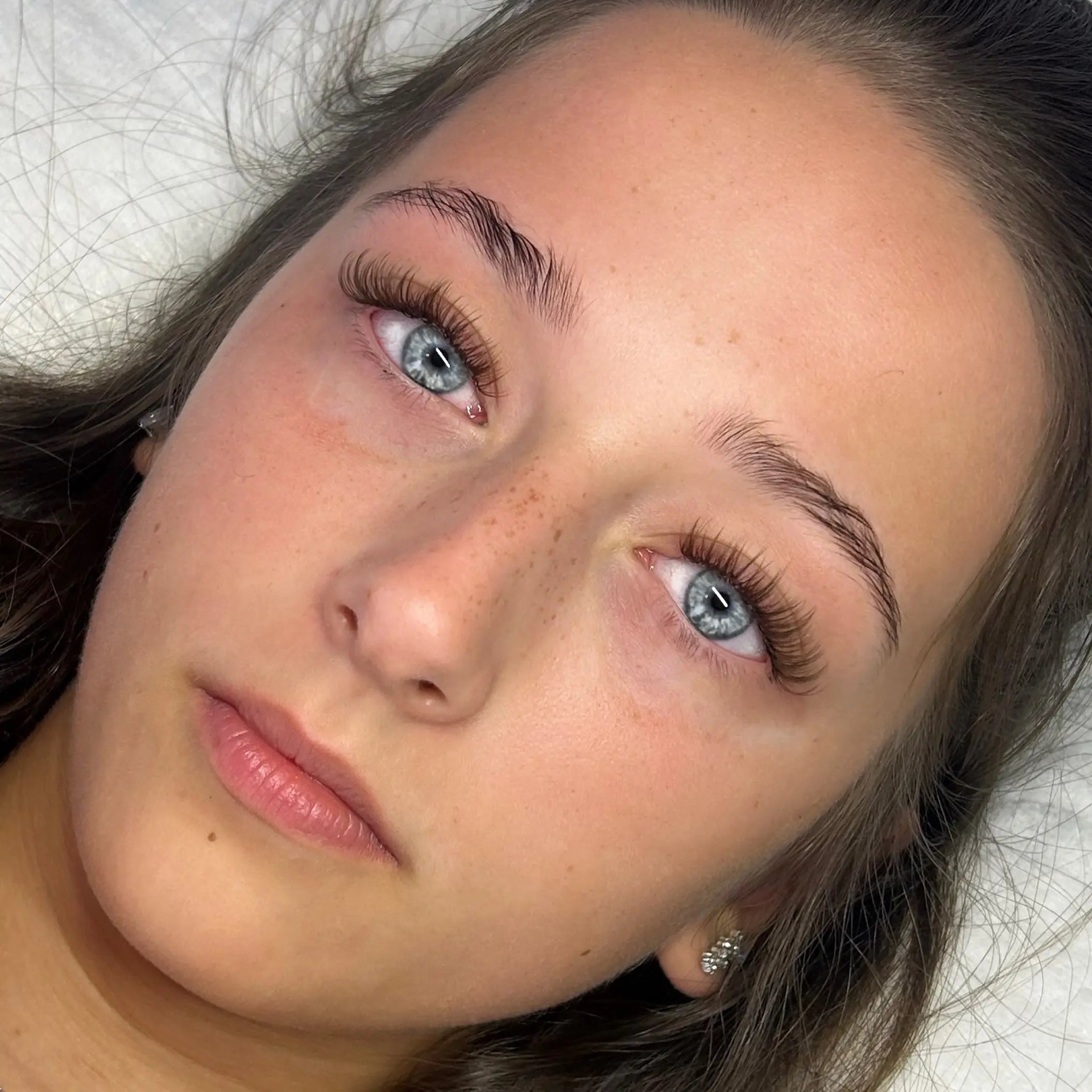 0.05mm Dark Brown Easy Fan Lash Extensions seerbeauty