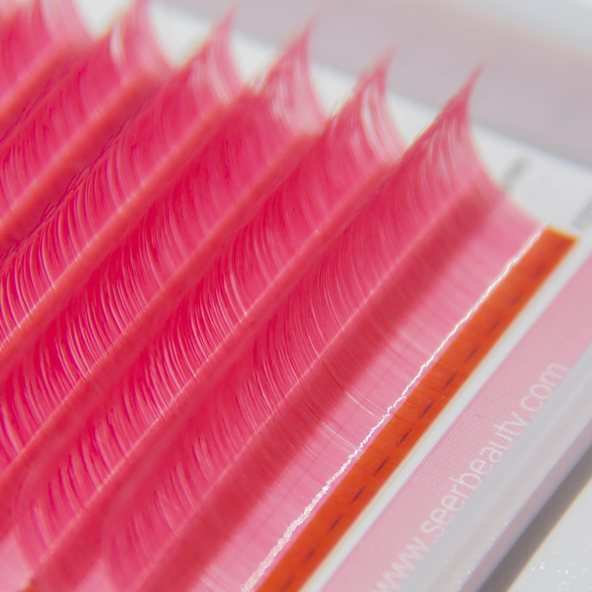 0.07MM Pink Volume Eyelash Extensions Redberry