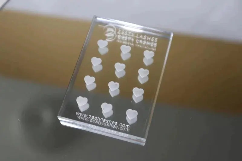 12 Heart-Shaped Hole Glue Holder seerbeauty